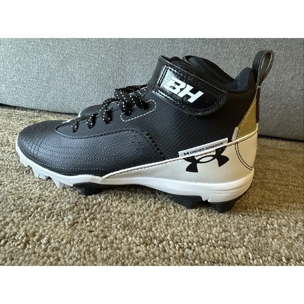 Under Armor Harper 7 Cleats Size 5Y‎ Black/Gold/White